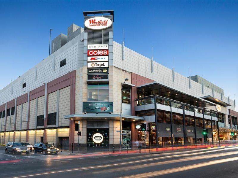 ホテル Crowne Plaza Sydney Burwood By Ihg エクステリア 写真