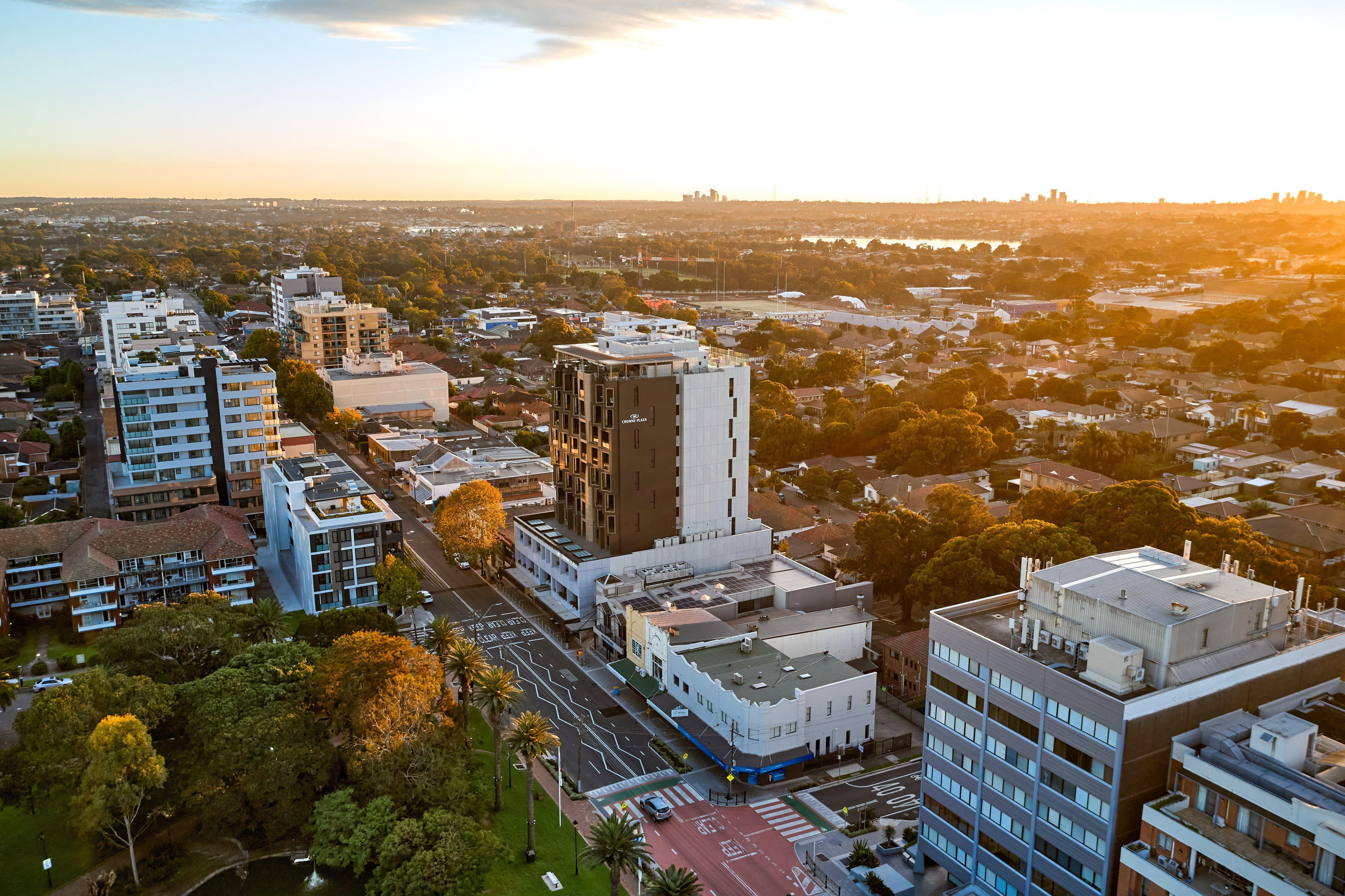 ホテル Crowne Plaza Sydney Burwood By Ihg エクステリア 写真
